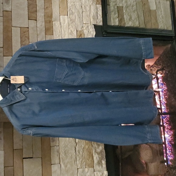 NWT MCKENZIE TRIBE DENIM SHIRT SIZE LARGE. - Picture 8 of 16